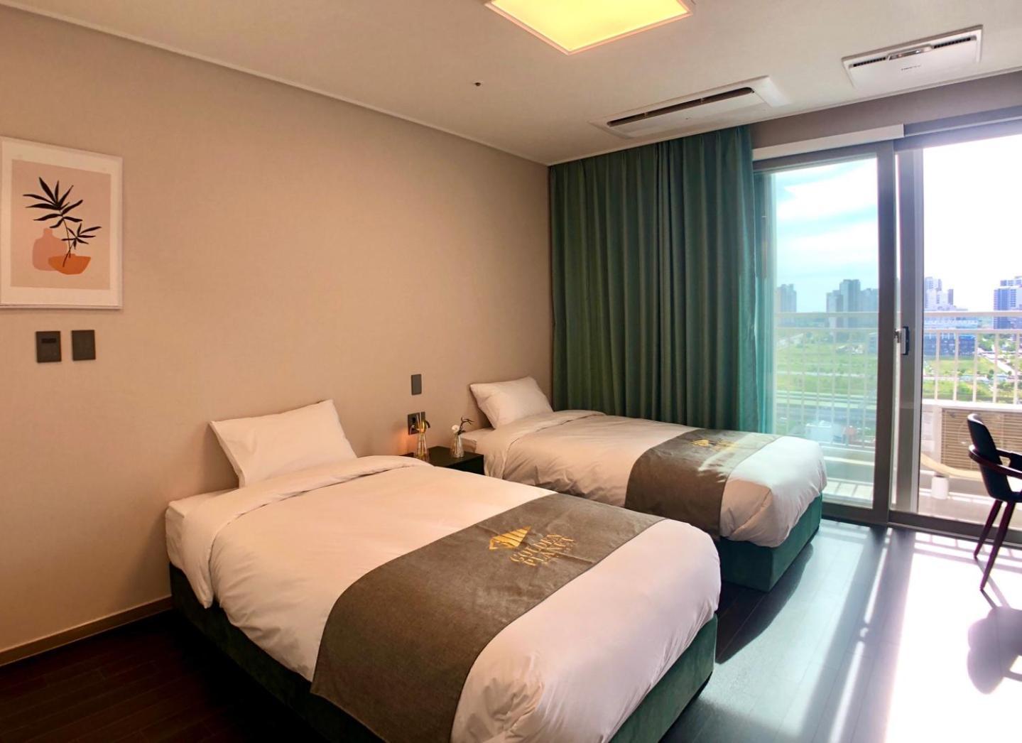 Golden Planet Hotel-Pyeongtaek Godeck 외부 사진